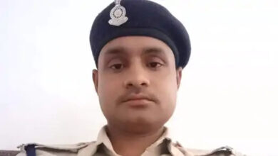 जवान ने सर्विस राइफल से खुद को गोली मारकर की खुदकुशी, खून से लथपथ मिली लाश जवान ने सर्विस राइफल से खुद को गोली मारकर की खुदकुशी, खून से लथपथ मिली लाश