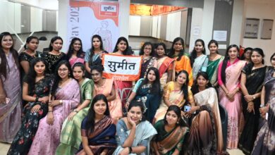 सुमित दलदल सिवनी कैंपस में विश्व साड़ी दिवस की मनोहारी छठा