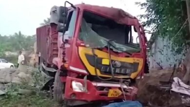 चाय की दुकान में घुसा तेज रफ्तार ट्रक, 5 की दर्दनाक मौत