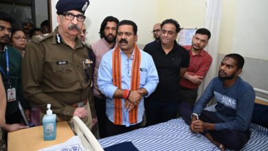 उप मुख्यमंत्री विजय शर्मा घायल जवानों से मिलने पहुंचे हॉस्पिटल उप मुख्यमंत्री विजय शर्मा घायल जवानों से मिलने पहुंचे हॉस्पिटल