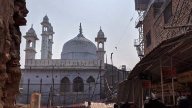 ज्ञानवापी में बड़ा हिंदू मंदिर मौजूद था, ASI सर्वे में हुआ खुलासा! ज्ञानवापी में बड़ा हिंदू मंदिर मौजूद था, ASI सर्वे में हुआ खुलासा!