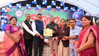 समय का सदुपयोग करें,एक लक्ष्य बनाकर पढ़ाई करे : दीपेश साहू समय का सदुपयोग करें,एक लक्ष्य बनाकर पढ़ाई करे : दीपेश साहू