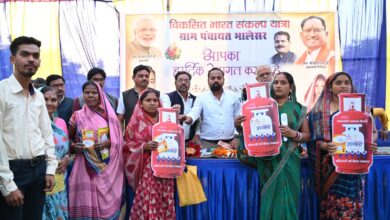 विकसित भारत संकल्प यात्रा भालेसर मे शामिल हूए विधायक दीपेश साहू विकसित भारत संकल्प यात्रा भालेसर मे शामिल हूए विधायक दीपेश साहू