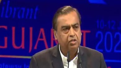 प्रधानमंत्री मोदी बोलते हैं तो पूरी दुनिया सुनती है : मुकेश अंबानी प्रधानमंत्री मोदी बोलते हैं तो पूरी दुनिया सुनती है : मुकेश अंबानी