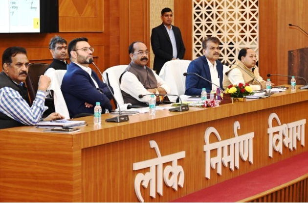 मंत्री साव का अधिकारियों को निर्देश समय पर ठेकेदारों को भुगतान करें मंत्री साव का अधिकारियों को निर्देश समय पर ठेकेदारों को भुगतान करें