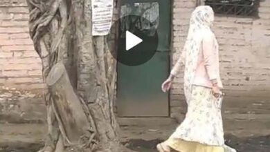 पहले पति और जेठ को मारी गोली फिर हाथ में पिस्टल लेकर थाने पहुंची महिला..