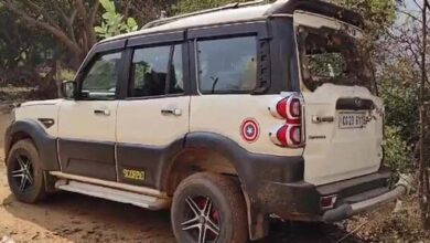 खनिज माफियाओं के हौसले बुलंद, अफसरों की टीम पर जानलेवा हमला खनिज माफियाओं के हौसले बुलंद, अफसरों की टीम पर जानलेवा हमला