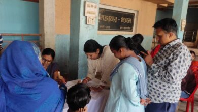 рдмрд╕реНрддрд░ рдЕрдВрдЪрд▓ рдореЗрдВ рдорд╣рддрд╛рд░реА рд╡рдВрджрди рдпреЛрдЬрдирд╛ рдХреЛ рд▓реЗрдХрд░ рдорд╣рд┐рд▓рд╛рдУрдВ рдореЗрдВ рднрд╛рд░реА рдЙрддреНрд╕рд╛рд╣, рдЕрдм рддрдХ 93,828 рдЖрд╡реЗрджрди рдмрд╕реНрддрд░ рдЕрдВрдЪрд▓ рдореЗрдВ рдорд╣рддрд╛рд░реА рд╡рдВрджрди рдпреЛрдЬрдирд╛ рдХреЛ рд▓реЗрдХрд░ рдорд╣рд┐рд▓рд╛рдУрдВ рдореЗрдВ рднрд╛рд░реА рдЙрддреНрд╕рд╛рд╣, рдЕрдм рддрдХ 93,828 рдЖрд╡реЗрджрди