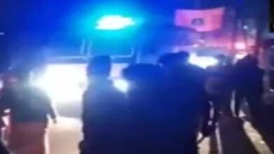 सरस्वती मूर्ति विसर्जन में दो समुदायों में पथराव, दर्जनों घायल सरस्वती मूर्ति विसर्जन में दो समुदायों में पथराव, दर्जनों घायल