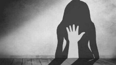 सेक्सुअल हैरेसमेंट के आरोप में प्रोफेसर, छात्राओं को भेजता अश्लील मैसेज