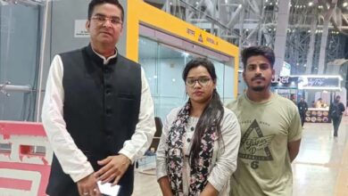 ओमान में बंधक महिला वापस भिलाई पहुंची