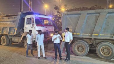 रेत के अवैध खनन व परिवहन के मामले में 6 चैन माउंटेड मशीन सहित 57 वाहन जब्त