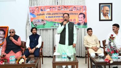 30 बरस के राजनीतिक जीवन में अनेक लोगों का इलाज कराया, जो आनंद इस काम में वो कहीं नहीं 30 बरस के राजनीतिक जीवन में अनेक लोगों का इलाज कराया, जो आनंद इस काम में वो कहीं नहीं