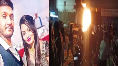 विवाहिता के फांसी लगाने पर मायके वालों ने ससुराल को फूंका, सास-ससुर जिंदा जले विवाहिता के फांसी लगाने पर मायके वालों ने ससुराल को फूंका, सास-ससुर जिंदा जले