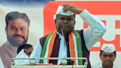 मैं तो बेटे के लिए दुल्हन तलाशने गया था..पार्टी ने तो मुझे ही दुल्हा बना दिया: कवासी लखमा मैं तो बेटे के लिए दुल्हन तलाशने गया था..पार्टी ने तो मुझे ही दुल्हा बना दिया: कवासी लखमा