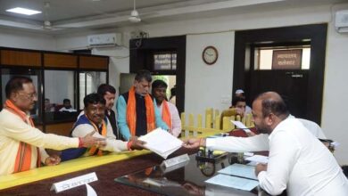 बस्तर में पहले चरण के लिए नामांकन की प्रक्रिया पूरी, 12 प्रत्याशियों ने भरा नामांकन बस्तर में पहले चरण के लिए नामांकन की प्रक्रिया पूरी, 12 प्रत्याशियों ने भरा नामांकन