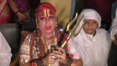 पीएम के खिलाफ चुनाव लड़ेंगी किन्नर महामंडलेश्‍वर हिमांगी सखी