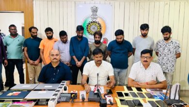 आईपीएल में सट्टा खिलाने वाले 8 सटोरिए गोवा से गिरफ्तार आईपीएल में सट्टा खिलाने वाले 8 सटोरिए गोवा से गिरफ्तार