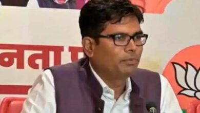 नाव दुर्घटना में मृतकों को चार लाख की सहायता राशि देने हेतु वित्त मंत्री ओपी ने दिए निर्देश नाव दुर्घटना में मृतकों को चार लाख की सहायता राशि देने हेतु वित्त मंत्री ओपी ने दिए निर्देश