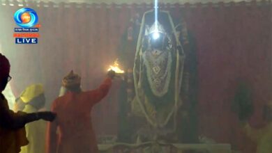 राम नवमी पर रामलला का हुआ सूर्याभिषेक राम नवमी पर रामलला का हुआ सूर्याभिषेक