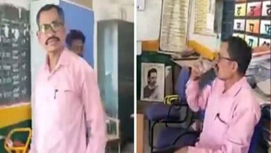 शराबी शिक्षक को डीईओ ने किया बर्खास्त