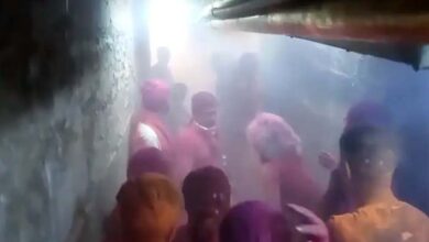 महाकाल : होली पर गर्भगृह में लगी आग से झुलसे एक सेवक की अब मौत महाकाल : होली पर गर्भगृह में लगी आग से झुलसे एक सेवक की अब मौत