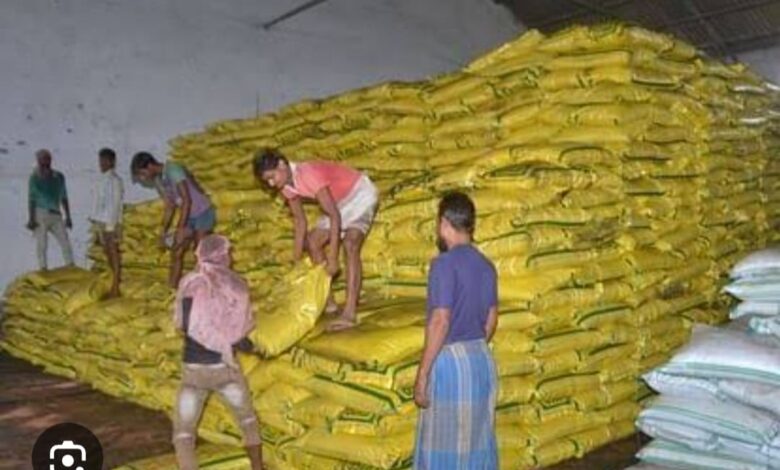 भृत्य बना खाद संग्रहण केंद्र का प्रभारी गोडाऊन कीपर, जांच में भारी अनियमितता, कार्रवाई करने विपणन विभाग का ध्यान नहीं