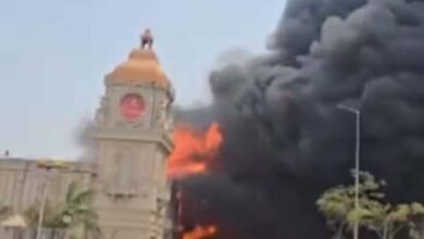 दिल्ली के फार्महाउस में लगी भीषण आग, मौके पर दमकल की गाड़ियां मौजूद