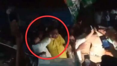 कर्नाटक के डिप्टी CM ने कांग्रेस पार्षद को सरेआम जड़ दिया थप्पड़, Viral हुआ Video