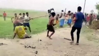 आम-लीची को लेकर बिहार में चली जमकर लाठियां, पढ़े पूरी खबर