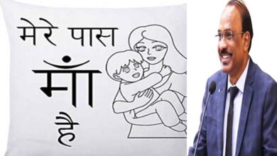 मेरे पास मॉ है? कुछ लोग इतने गरीब होते है,उनके पास धन के अलावा कुछ भी नही होता मेरे पास मॉ है? कुछ लोग इतने गरीब होते है,उनके पास धन के अलावा कुछ भी नही होता