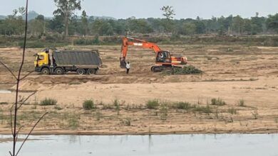 रेत के अवैध उत्खनन व परिवहन पर मेहरबान हुआ खनिज विभाग