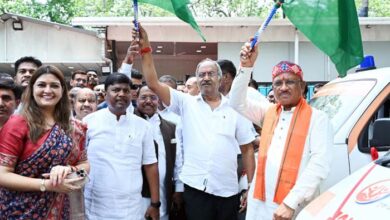 मुख्यमंत्री ने पंडरिया क्षेत्र के लिए पांच निःशुल्क एम्बुलेंस को हरी झंडी दिखाकर रवाना किया