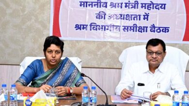 рд╢рддреН-рдкреНрд░рддрд┐рд╢рдд рд╢реНрд░рдорд┐рдХреЛрдВ рдХреЛ рдорд┐рд▓реЗ рд╢рд╛рд╕рди рдХреА рдпреЛрдЬрдирд╛рдУрдВ рдХрд╛ рд▓рд╛рдн : рджреЗрд╡рд╛рдВрдЧрди рд╢рддреН-рдкреНрд░рддрд┐рд╢рдд рд╢реНрд░рдорд┐рдХреЛрдВ рдХреЛ рдорд┐рд▓реЗ рд╢рд╛рд╕рди рдХреА рдпреЛрдЬрдирд╛рдУрдВ рдХрд╛ рд▓рд╛рдн : рджреЗрд╡рд╛рдВрдЧрди