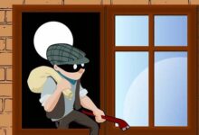 रायपुर में पुलिस क्वार्टर से नकद और जेवर चोरी रायपुर में पुलिस क्वार्टर से नकद और जेवर चोरी