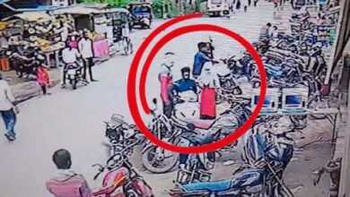 छात्रा की चाकू मारकर ले ली जान, सैकड़ों की भीड़ देखती रही तमाशा
