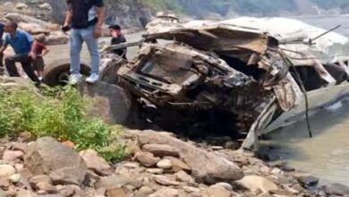 रुद्रप्रयाग में भीषण हादसा, गहरी खाई में गिरी टेम्पो ट्रैवलर, 10 लोगों की मौत