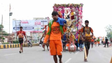 नाम बताने पर कोर्ट की अंतरिम रोक, दुकानदारों को केवल खाने के प्रकार बताने होंगे नाम बताने पर कोर्ट की अंतरिम रोक, दुकानदारों को केवल खाने के प्रकार बताने होंगे