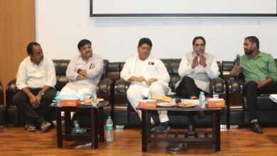विधायक मूणत समेत भाजपा-कांग्रेस के नेताओं ने शहर के विकास के लिए दिए सुझाव