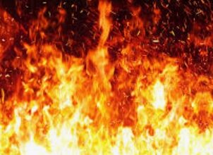 शॉर्ट सर्किट से लॉजिक्स मॉल में लगी भीषण आग शॉर्ट सर्किट से लॉजिक्स मॉल में लगी भीषण आग