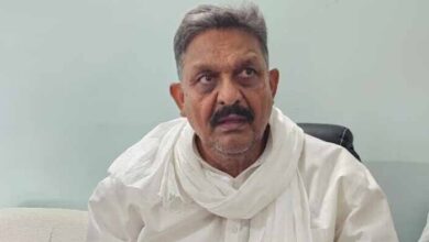 अफजाल अंसारी को बड़ी राहत, बने रहेंगे सांसद, सजा पर HC ने लगाई रोक अफजाल अंसारी को बड़ी राहत, बने रहेंगे सांसद, सजा पर HC ने लगाई रोक