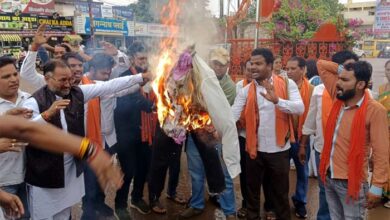 युवा मोर्चा जिला भिलाई के कार्यकर्ताओं ने किया राहुल गांधी का पुतला दहन युवा मोर्चा जिला भिलाई के कार्यकर्ताओं ने किया राहुल गांधी का पुतला दहन