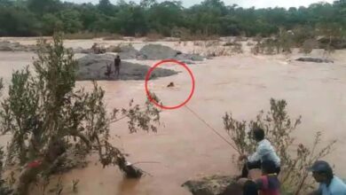 छत्तीसगढ़ : मां दंतेश्वरी मंदिर दर्शन करने आई महिला नदी में बही