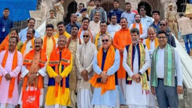 साय कैबिनेट पहुंचा अयोध्या : मंत्री राजवाड़े ने प्रभु श्री रामलला के किए पूजन एवं दर्शन साय कैबिनेट पहुंचा अयोध्या : मंत्री राजवाड़े ने प्रभु श्री रामलला के किए पूजन एवं दर्शन