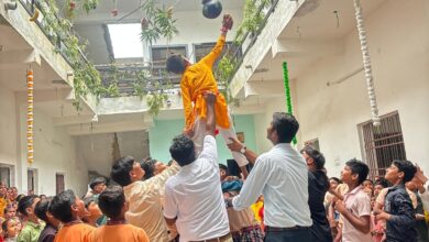 डिवाइन पब्लिक स्कूल में हर्षोल्लास के साथ मनाया गया कृष्ण जन्माष्टमी, हुई दही लूट