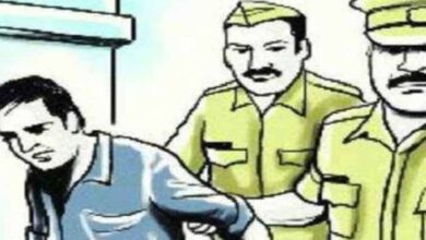 CG News: जेल जाने से पहले भागा शराब तस्कर, आरक्षक निलंबित