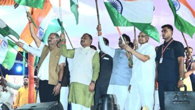 वीर सपूतों के बलिदान से मिली है आजादी : मुख्यमंत्री