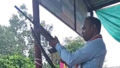 भाजपा नेता को जान से मारने की कोशिश, सुरक्षाकर्मी ने ही रायफल ताना भाजपा नेता को जान से मारने की कोशिश, सुरक्षाकर्मी ने ही रायफल ताना