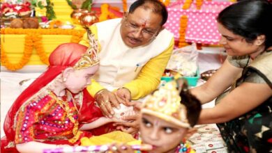 विष्णु के घर कृष्ण जन्माष्टमी की धूम, मुख्यमंत्री ने दिव्यांग बच्चों संग मनाया त्यौहार