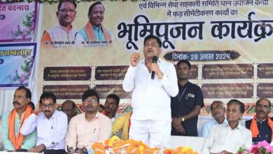 किसानों की समृद्धि हमारी सरकार की प्राथमिकता: दयाल दास बघेल किसानों की समृद्धि हमारी सरकार की प्राथमिकता: दयाल दास बघेल